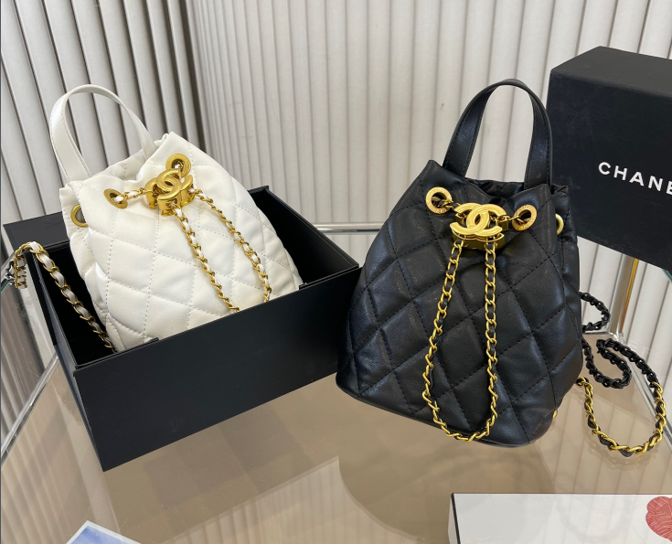 【定番人気！！巾着ショルダー♪】CHANEL チェーン ポシェット